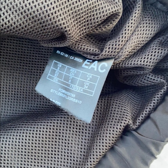 NEW GUESS Thompson Color-Block Windbreaker SZ S - Picture 8 of 8